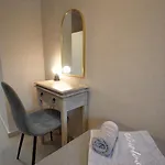 Adriolos Aparthotel
